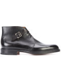 buckle boots
