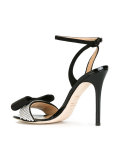 Minimal bow sandals 
