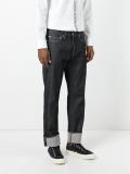 straight leg jeans 