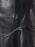 pleated skirt