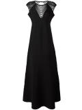 shortsleeved gown 