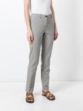 slim-fit trousers 