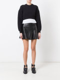 pleated skirt