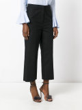 wide-legged cropped trousers