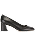 Mary pumps