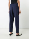 loose-fit cropped trousers