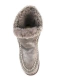 'Eskimo' boots