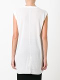 scoop neck T-shirt