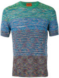 colour contrast T-shirt