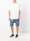 layered T-shirt 