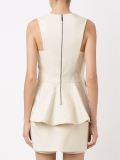 sleeveless fitted blouse