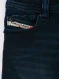 'Sleenker' jeans