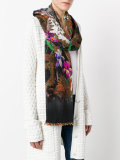 printed scarf 