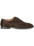 round toe derby shoes 