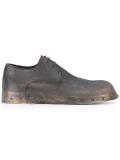 lace-up shoes