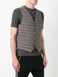 padded gilet  