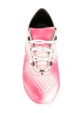 spray paint running sneakers