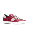 classic lace-up sneakers