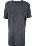 elongated T-shirt