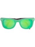 'Wayfarer'可翻折太阳眼镜