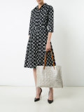 textured tote bag