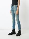 distressed skinny jeans 