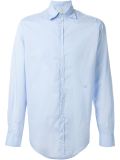 cutaway collar shirt