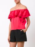 off-shoulders ruffled blouse