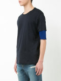 layered T-shirt 