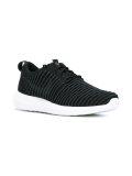 'Roshe Two Flyknit'运动鞋
