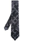 checked tie