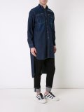 长后摆牛仔衬衫