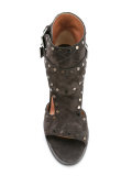 Deric sandals