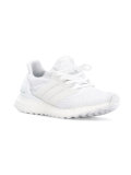 Ultra Boost运动鞋