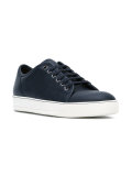toe cap sneakers