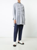 loose-fit cropped trousers