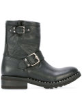 'Destroyer' boots