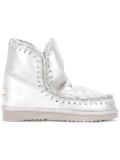 'Eskimo 18' boots