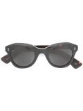 'Looping' sunglasses