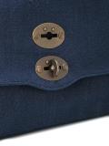 removable strap tote