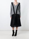 V-neck ruffled detailing jumper