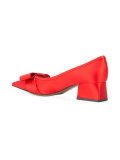 pointed bow pumps
