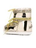 'Flirting' snow boots