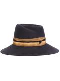 'Virginie' hat