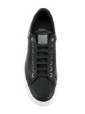 lace up trainers 