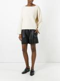 Fly jumper