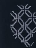 shallow V-neck T-shirt
