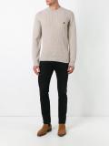 round neck jumper