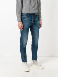 slim fit jeans