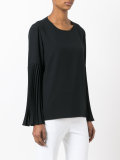pleated sleeve blouse